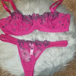 Sexy Victoria's secret demi cup Bra set 36DD/M